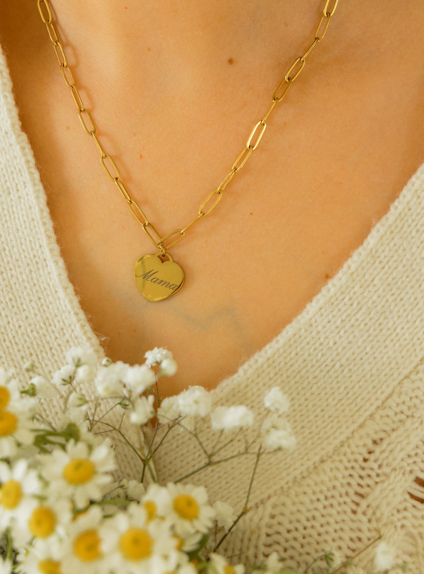 Mama Necklace